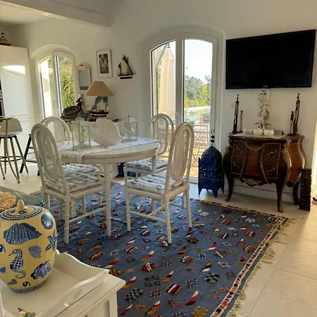 Bastide Provencale Raphael Valescure Сен-Рафаэль