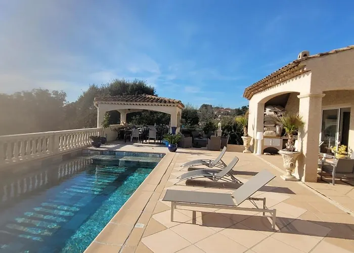 Bastide Provencale Raphael Valescure * Saint-Raphael (Var)