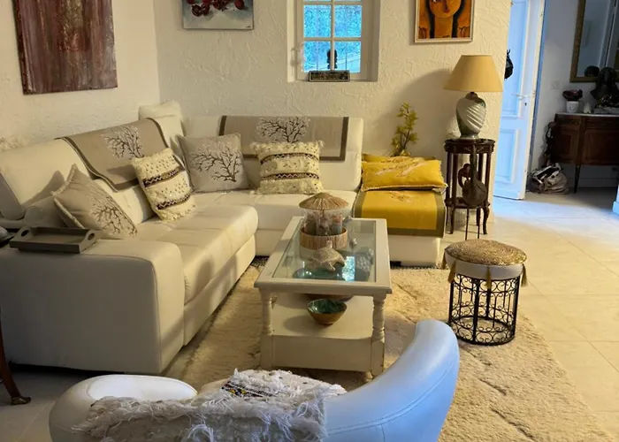 Bastide Provençale Raphaël Valescure * Saint-Raphaël