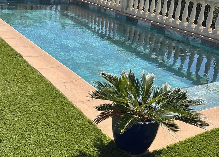 Bastide Provencale Raphael Valescure * Saint-Raphaël